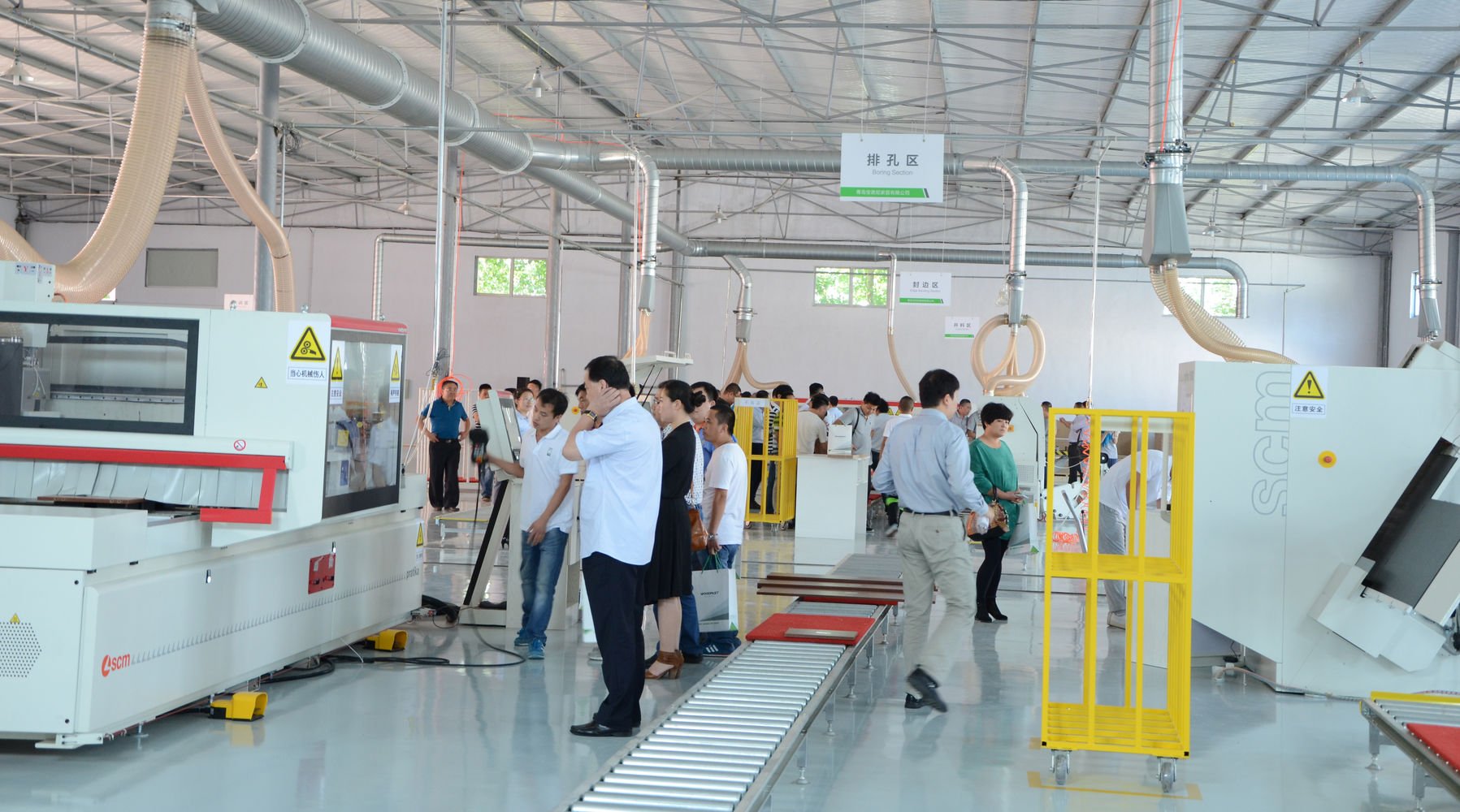 Successful opening ceremony of panel furniture cloud intelligent factory in China.